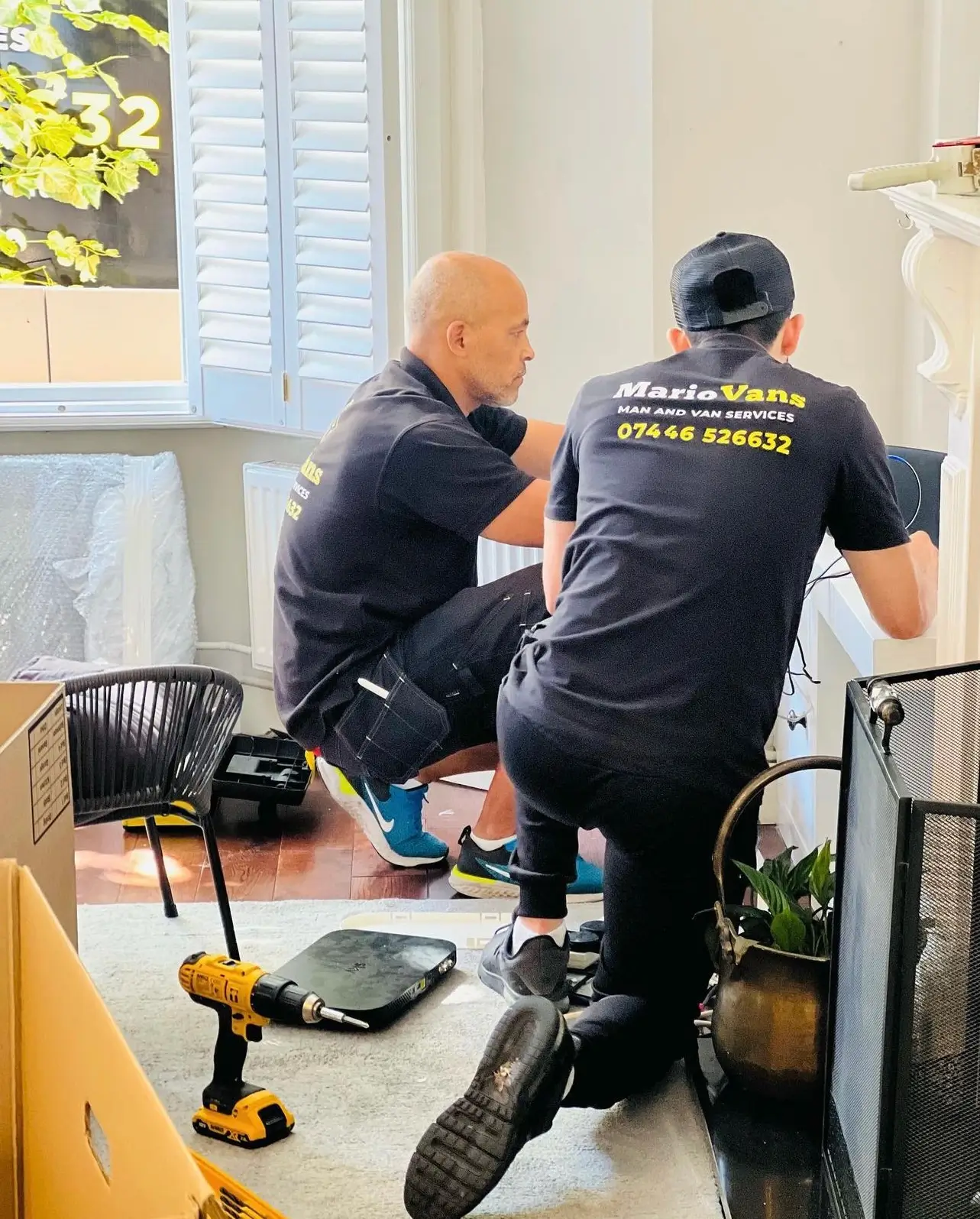 MarioVans technicians at work assembling furniture after a house move furniture-assembly-removal-company-mariovans