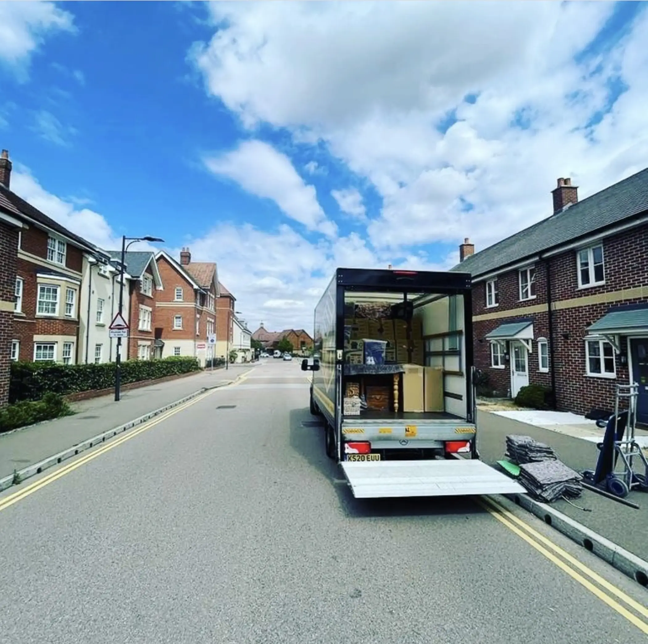 Sofa removal between student houses in Bedford