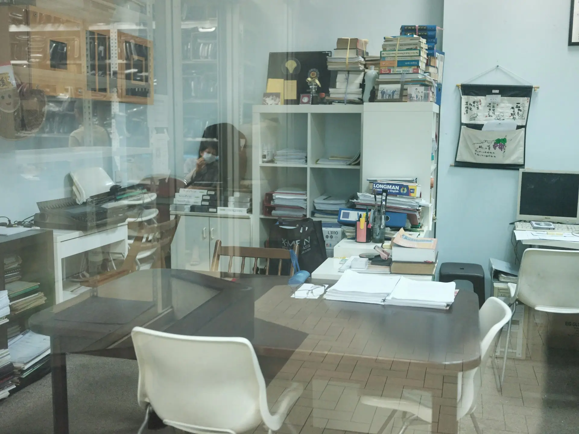 how-to-choose-office-removal-company-milton-keynes-2